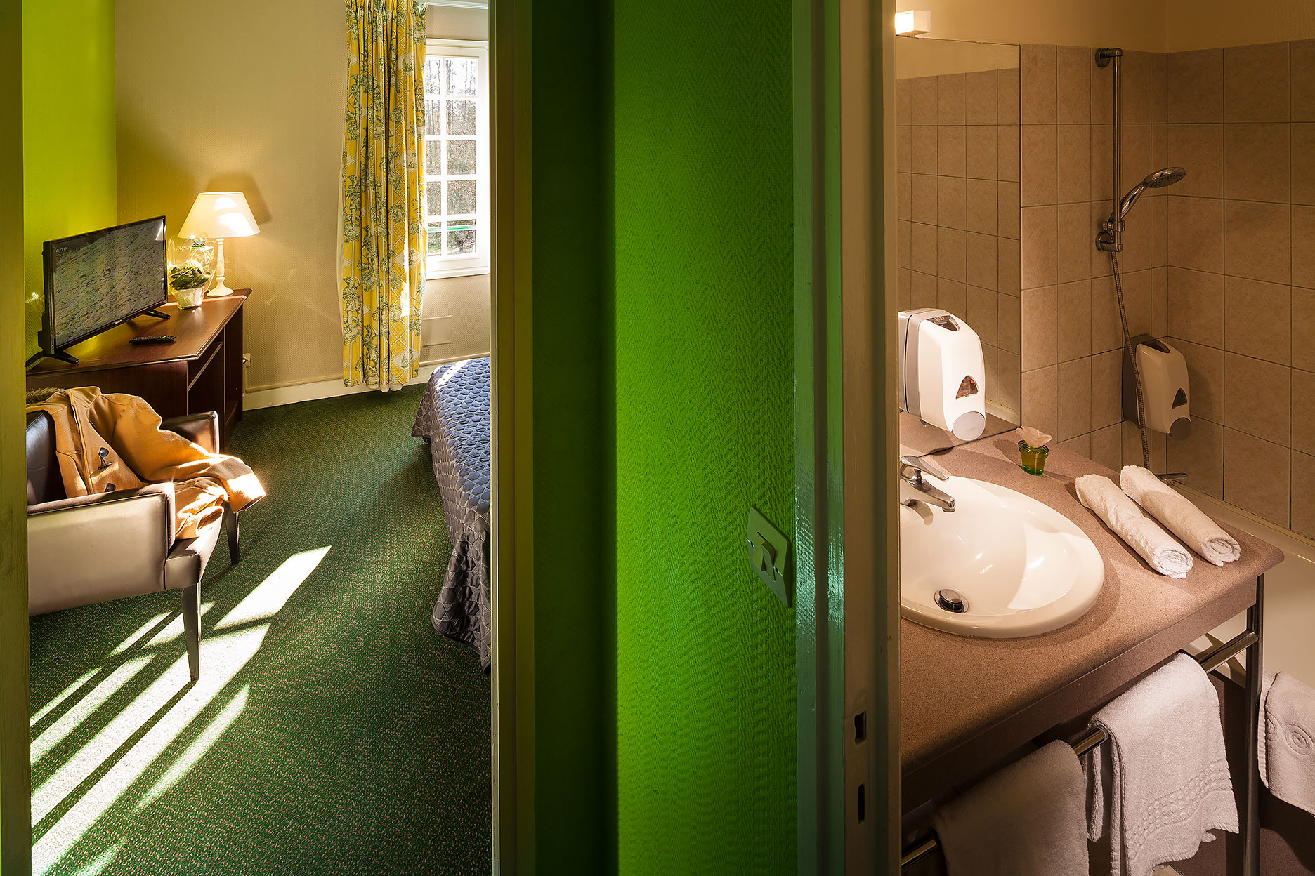 Intérieur de la chambre Granny, salle de bains et toilette.